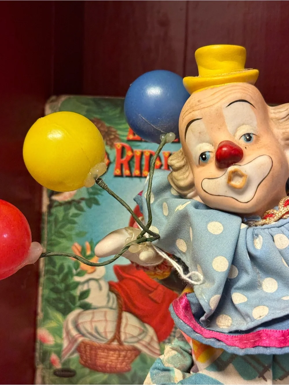Vintage Polka Dot Clown music box, works